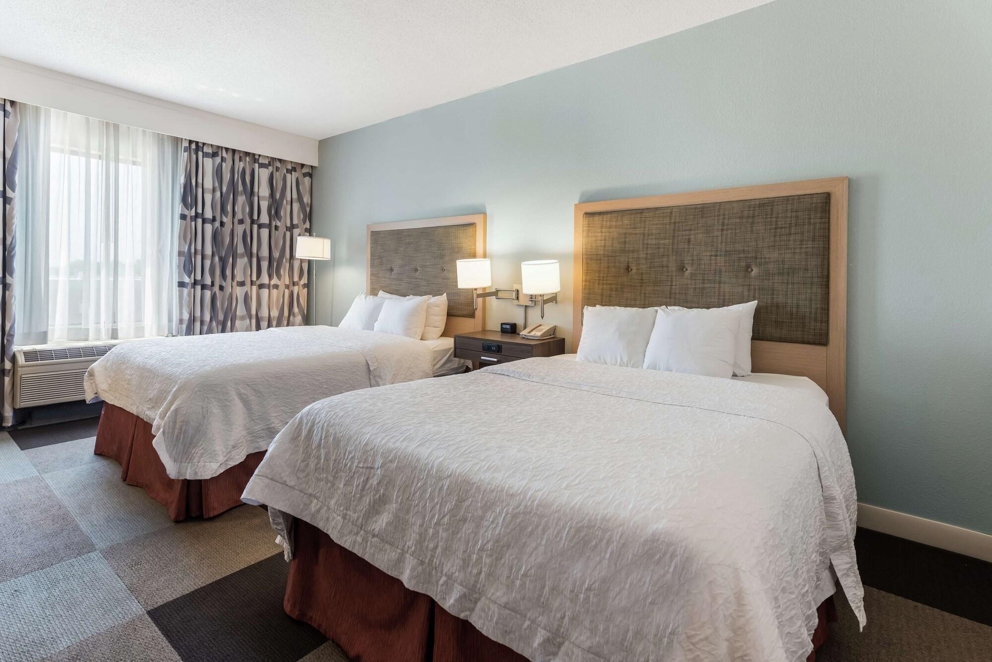 Hampton Inn Columbus I-70E/Hamilton Road Eksteriør billede
