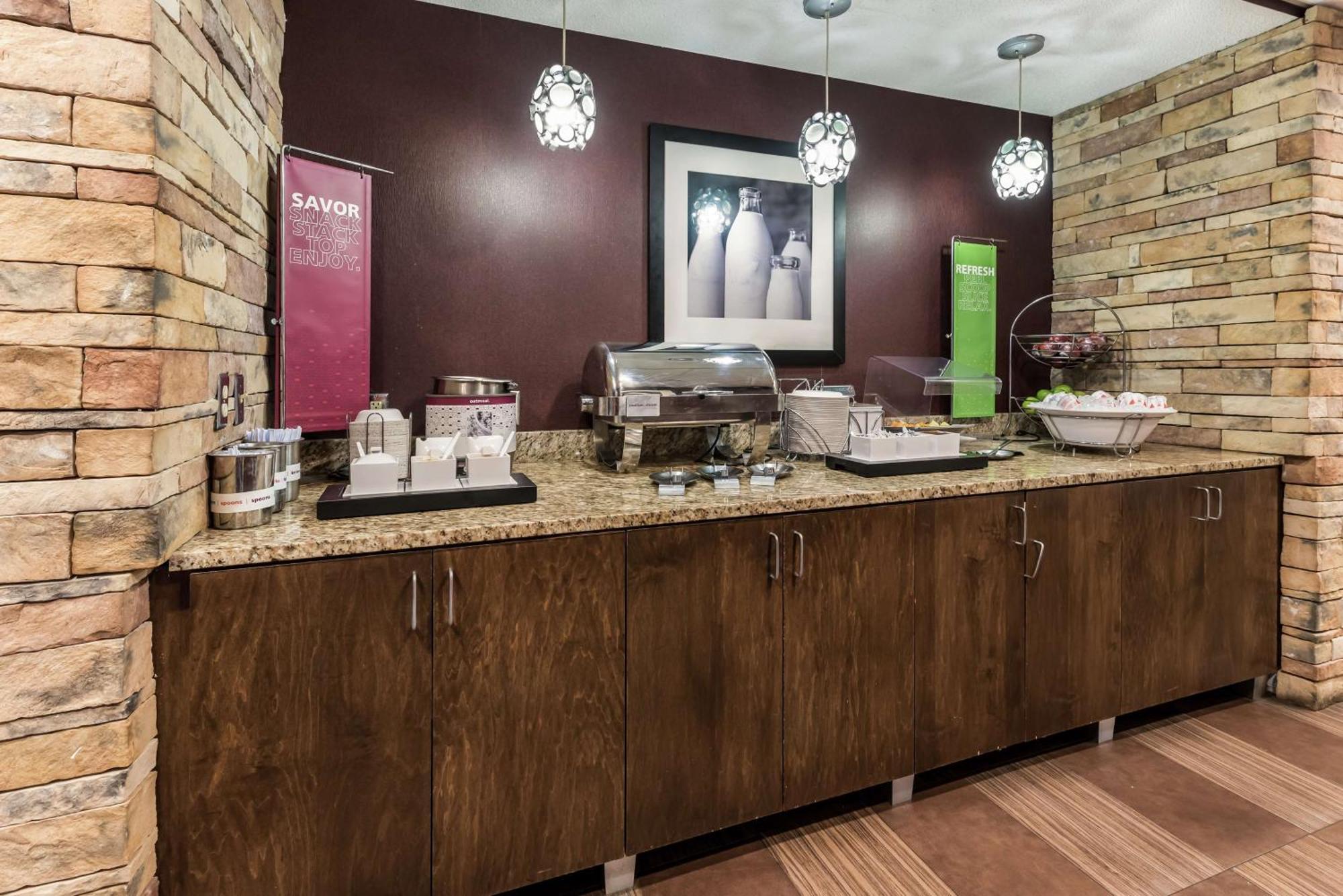 Hampton Inn Columbus I-70E/Hamilton Road Eksteriør billede